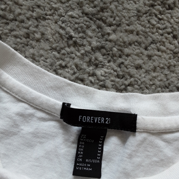 LA crop top - Picture 2 of 2